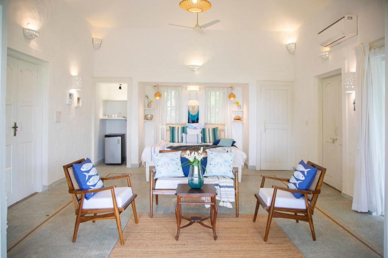 Wildflower Villas - All Villa Hotel, Family Run แคนโดลิม ภายนอก รูปภาพ