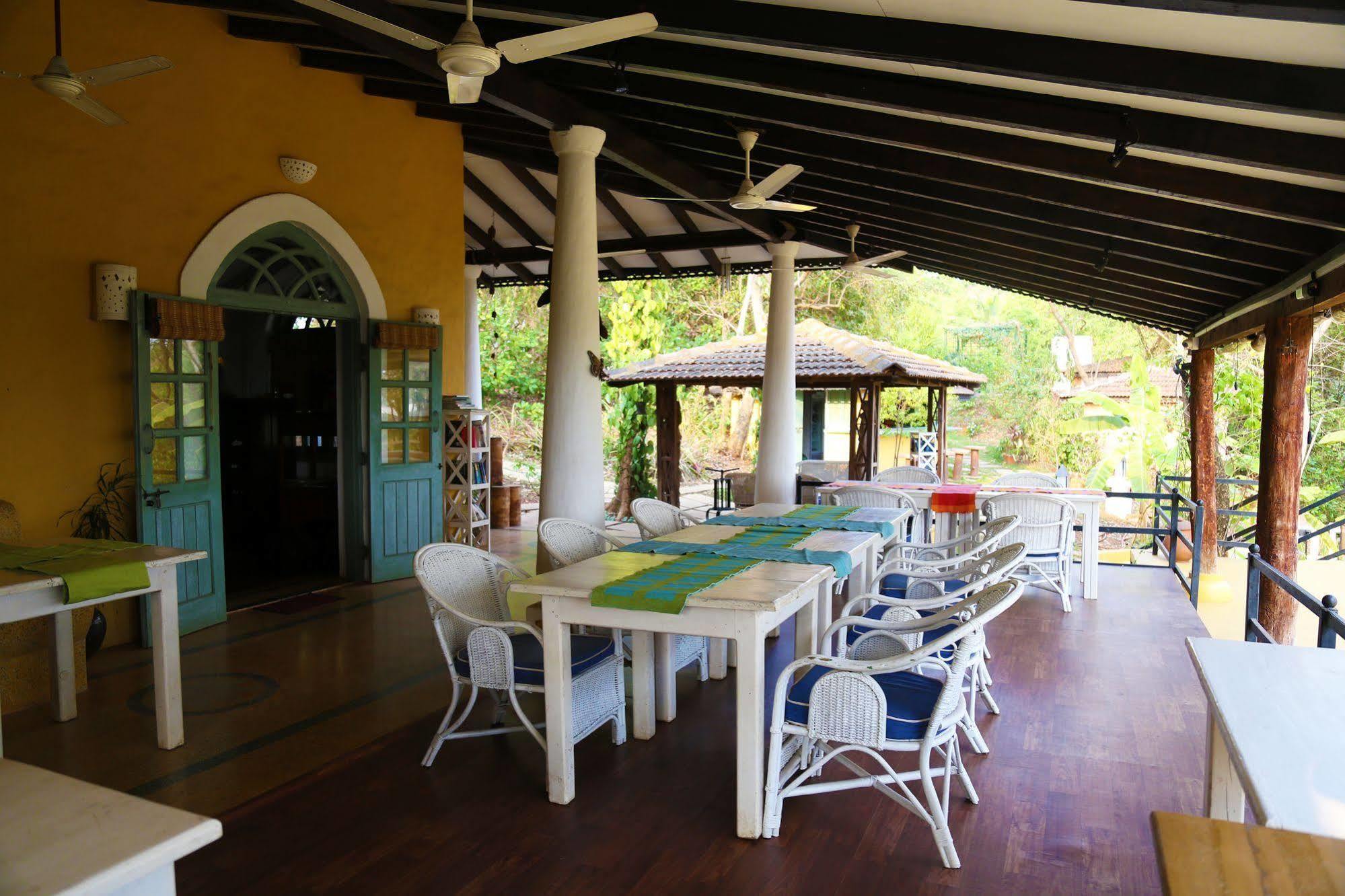 Wildflower Villas - All Villa Hotel, Family Run แคนโดลิม ภายนอก รูปภาพ