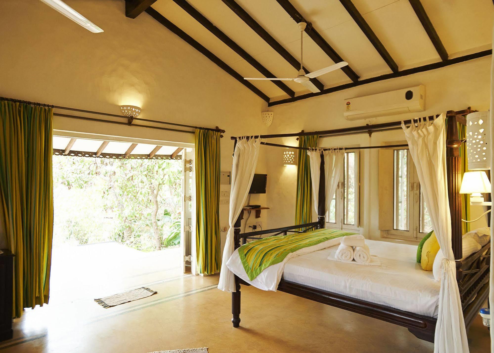 Wildflower Villas - All Villa Hotel, Family Run แคนโดลิม ภายนอก รูปภาพ