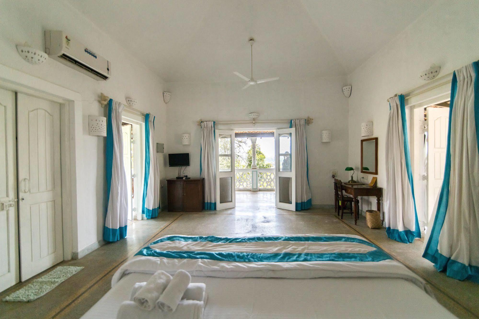 Wildflower Villas - All Villa Hotel, Family Run แคนโดลิม ภายนอก รูปภาพ