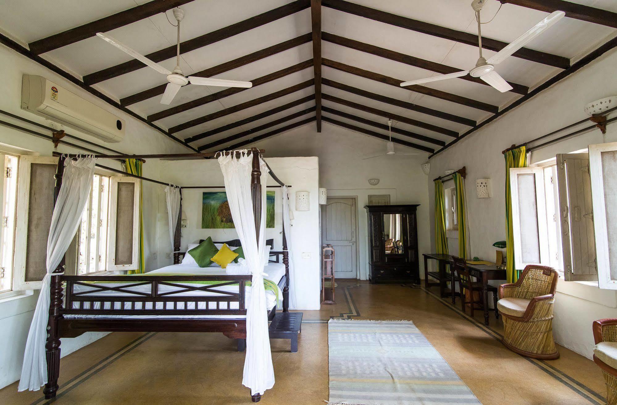 Wildflower Villas - All Villa Hotel, Family Run แคนโดลิม ภายนอก รูปภาพ