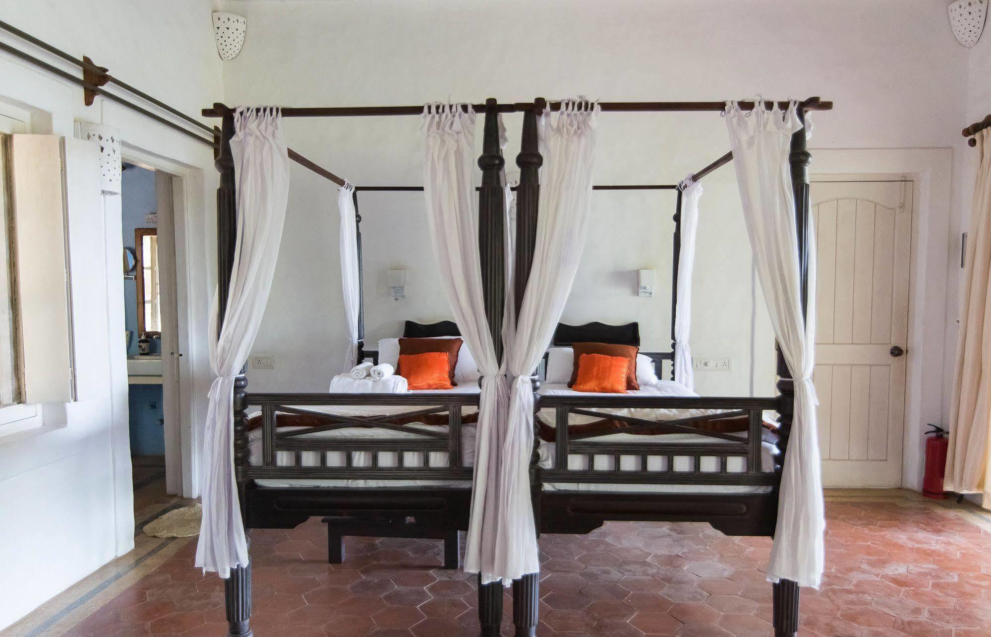 Wildflower Villas - All Villa Hotel, Family Run แคนโดลิม ภายนอก รูปภาพ