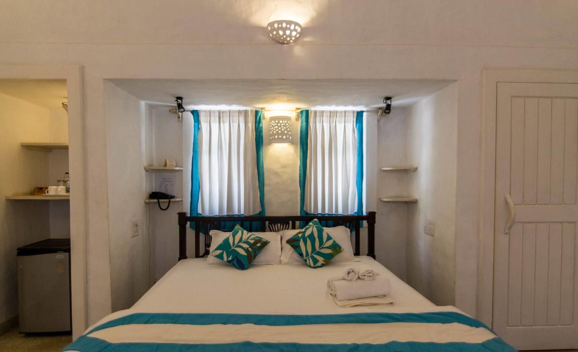 Wildflower Villas - All Villa Hotel, Family Run แคนโดลิม ภายนอก รูปภาพ